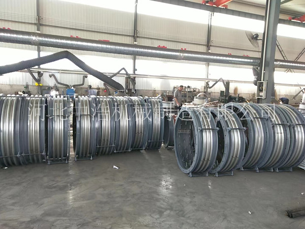 法蘭補(bǔ)償器